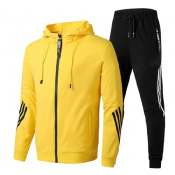Comfortable and breathable sportswear set Simple and generous splicing design Contrasting - colored drawstring tips